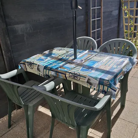 Les Azalees Апартаменты