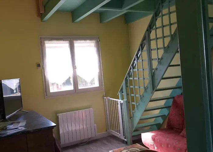 Les Azalees Apartment